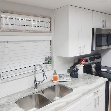 Cozy 3 Bed 2.5 Bath Located Near Busch Gardens Apartment Тампа Екстериор снимка