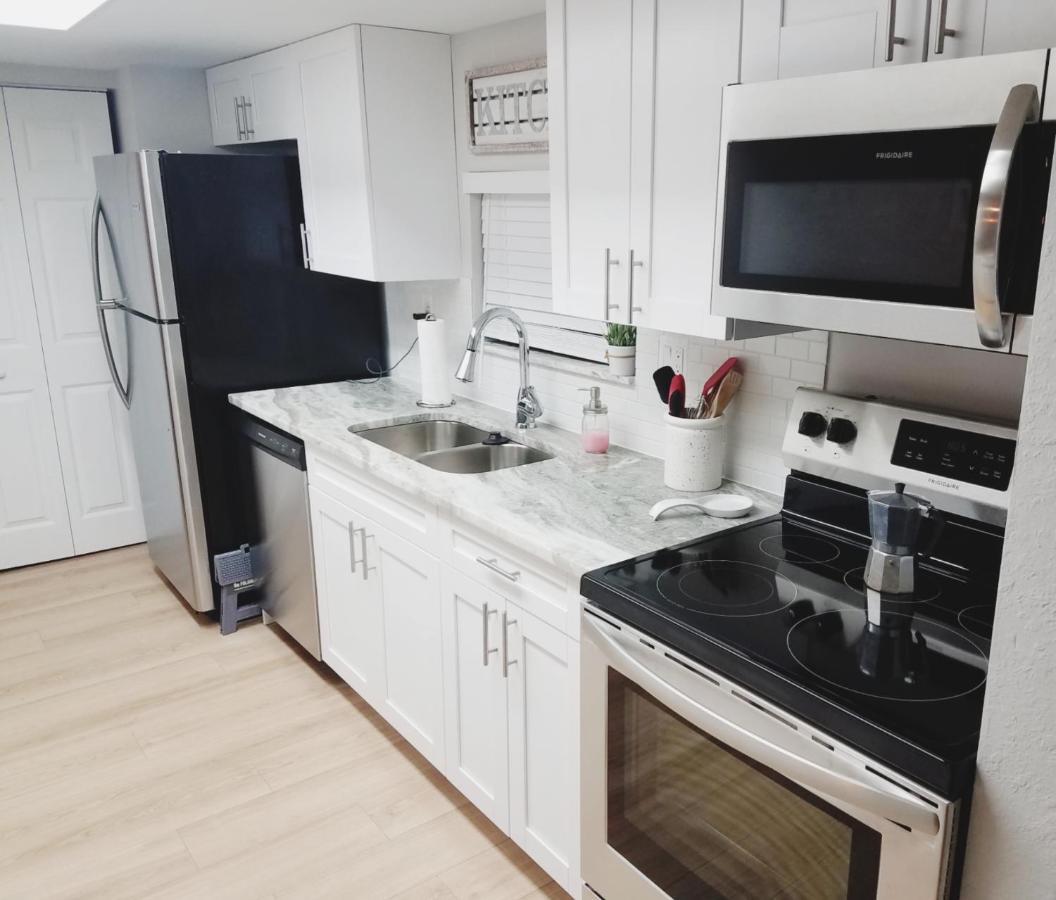 Cozy 3 Bed 2.5 Bath Located Near Busch Gardens Apartment Тампа Екстериор снимка