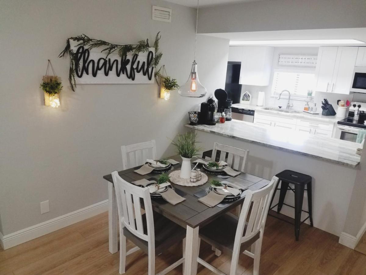 Cozy 3 Bed 2.5 Bath Located Near Busch Gardens Apartment Тампа Екстериор снимка